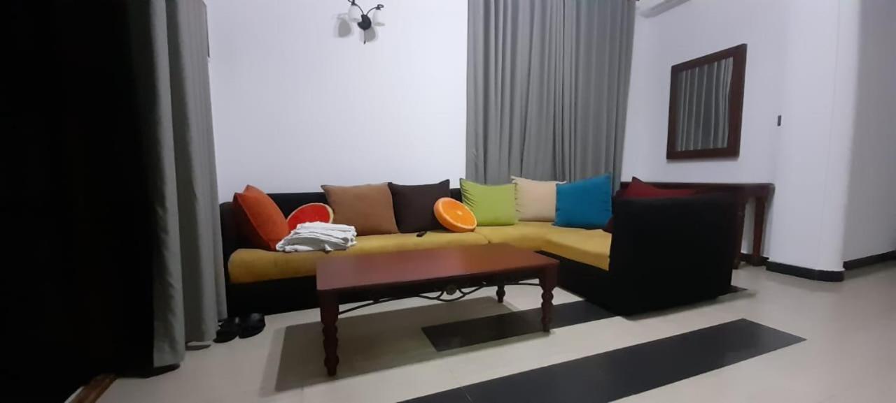 Sobaya Residence Ambalantota Bagian luar foto