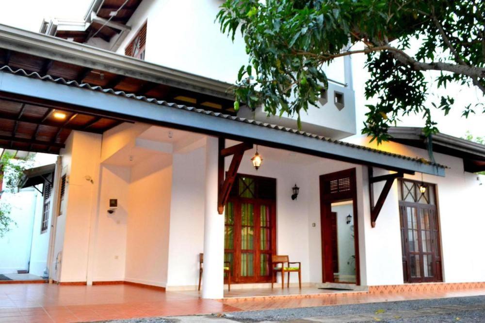 Sobaya Residence Ambalantota Bagian luar foto