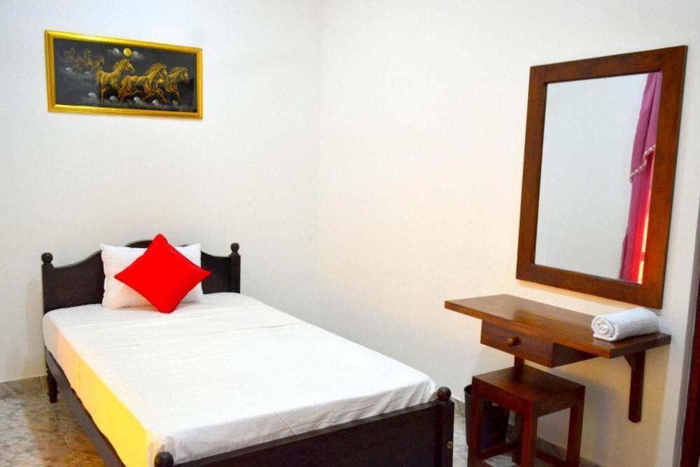 Sobaya Residence Ambalantota Bagian luar foto